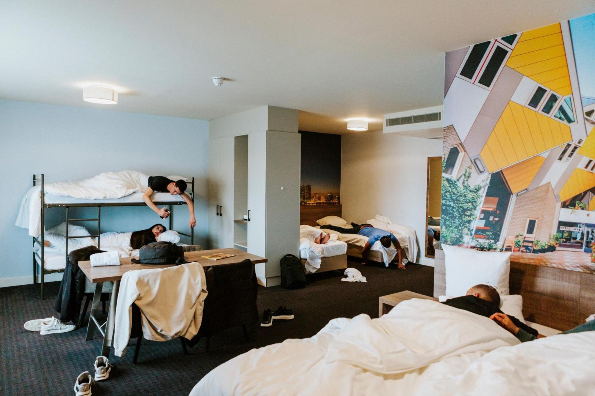 Rotterdam Teleport Hotel Esterno foto